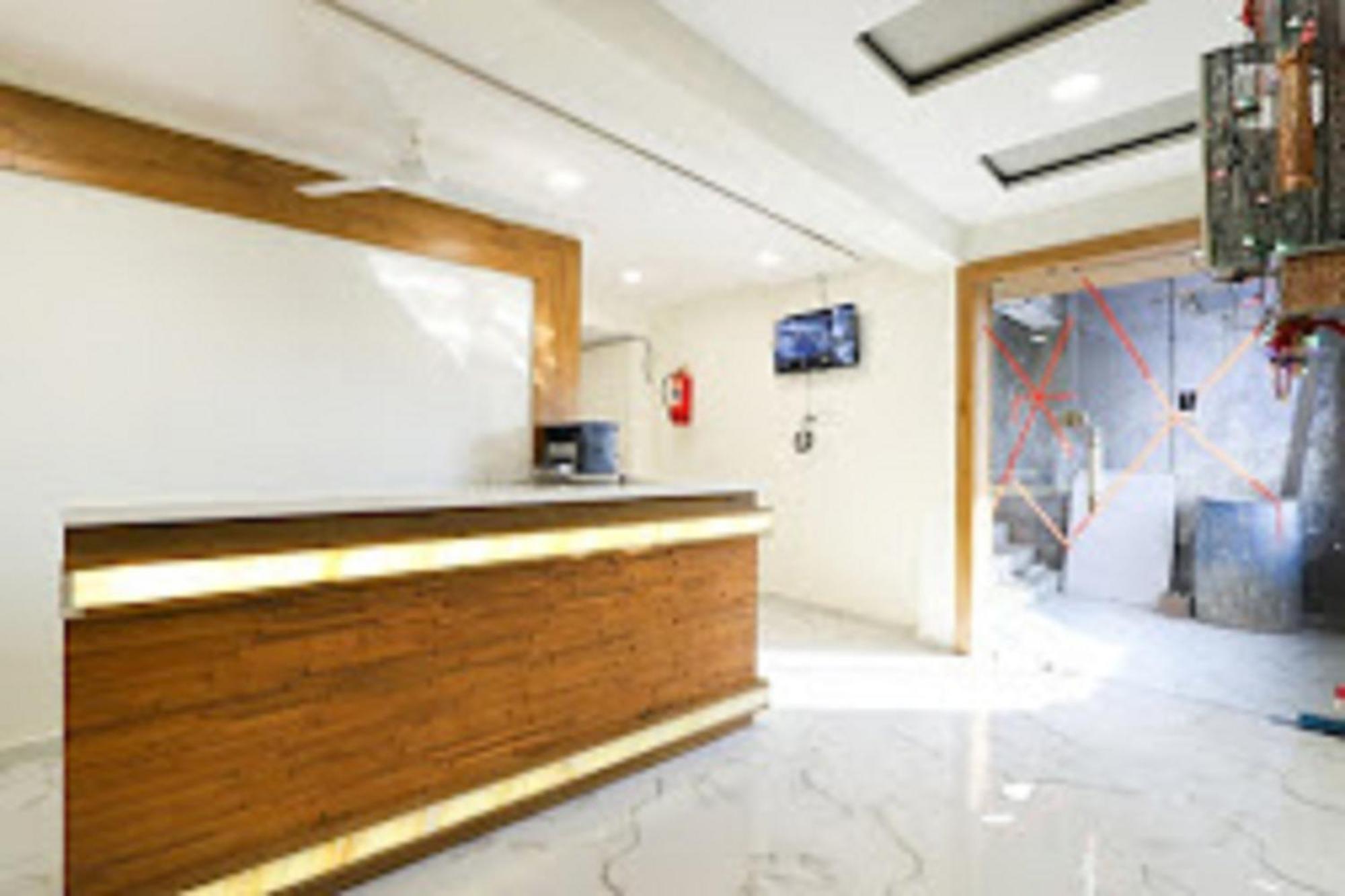 Hotel New Lake View Ahmedabad Exteriör bild
